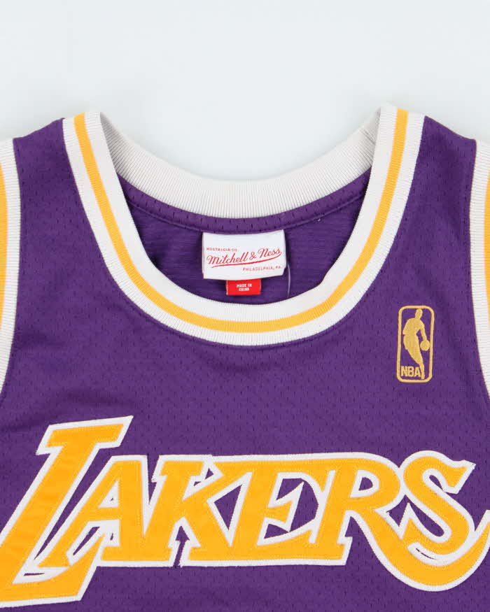 Mitchell & Ness Hardwood Classics LA Lakers 1996-97 Kobe Bryant #8 Stitched Home Jersey - M