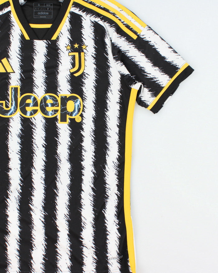 2023-24 Adidas Juventus FC Aeroready Slim Fit Short Sleeve Home Shirt - S