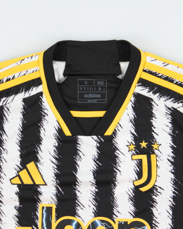 2023-24 Adidas Juventus FC Aeroready Slim Fit Short Sleeve Home Shirt - S