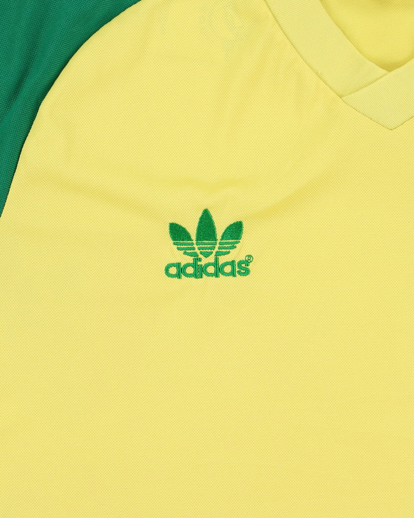 Vintage 1980-82 Adidas Originals Wales Retro Short Sleeve Away Football Shirt - L