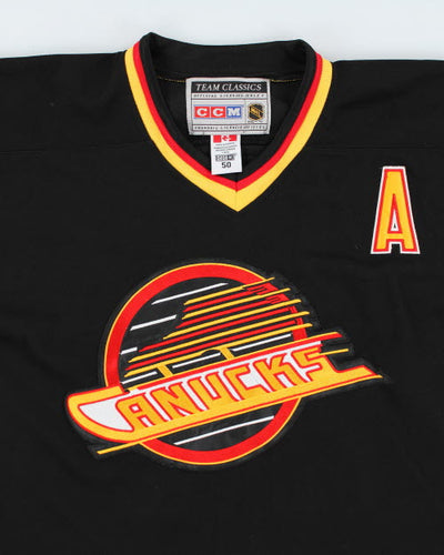 Vintage 90's CCM Vancouver Canucks NHL Hockey Jersey - M
