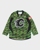 Vintage Calgary Flames Camouflage Hockey Sports Jersey - L