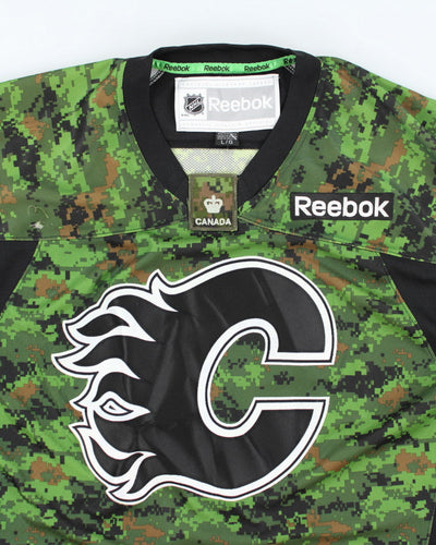 Vintage Calgary Flames Camouflage Hockey Sports Jersey - L