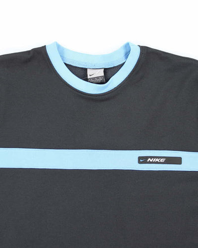Vintage 2000's Nike Centre Striped Long-sleeved Sports Shirt - L