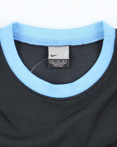 Vintage 2000's Nike Centre Striped Long-sleeved Sports Shirt - L