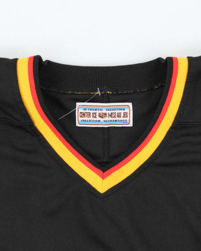 Vintage 90's Vancouver Canucks NHL Oversized Hockey Jersey - XL