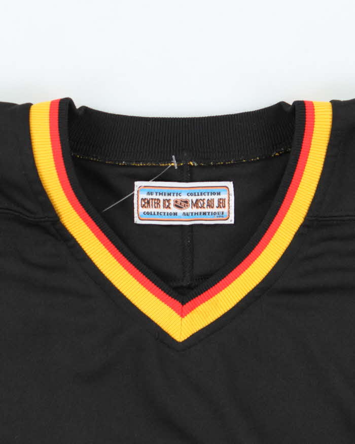 Vintage 90's Vancouver Canucks NHL Oversized Hockey Jersey - XL