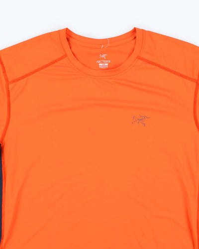 Vintage 2000's Arc'teryx Lightweight Small Logo Sports T-Shirt - L