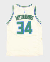 Nike Milwaukee Bucks NBA Basketball Jersey - M