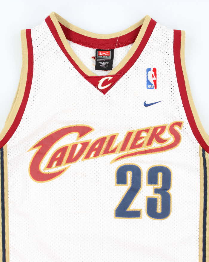 Vintage 2000's Nike Cleveland Cavaliers NBA Basketball Jersey - L