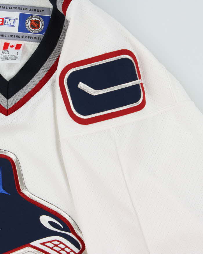Vintage 1990s CCM Vancouver Canucks NHL Jersey - L