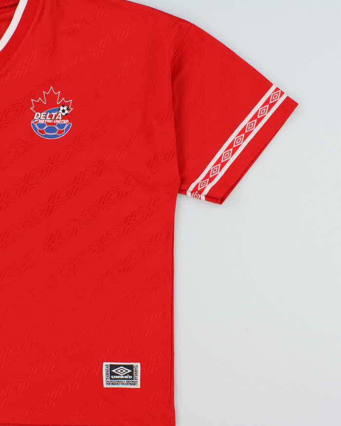 Vintage 2002 Y2K Umbro Delta Metro United Canadian Football Shirt - XL