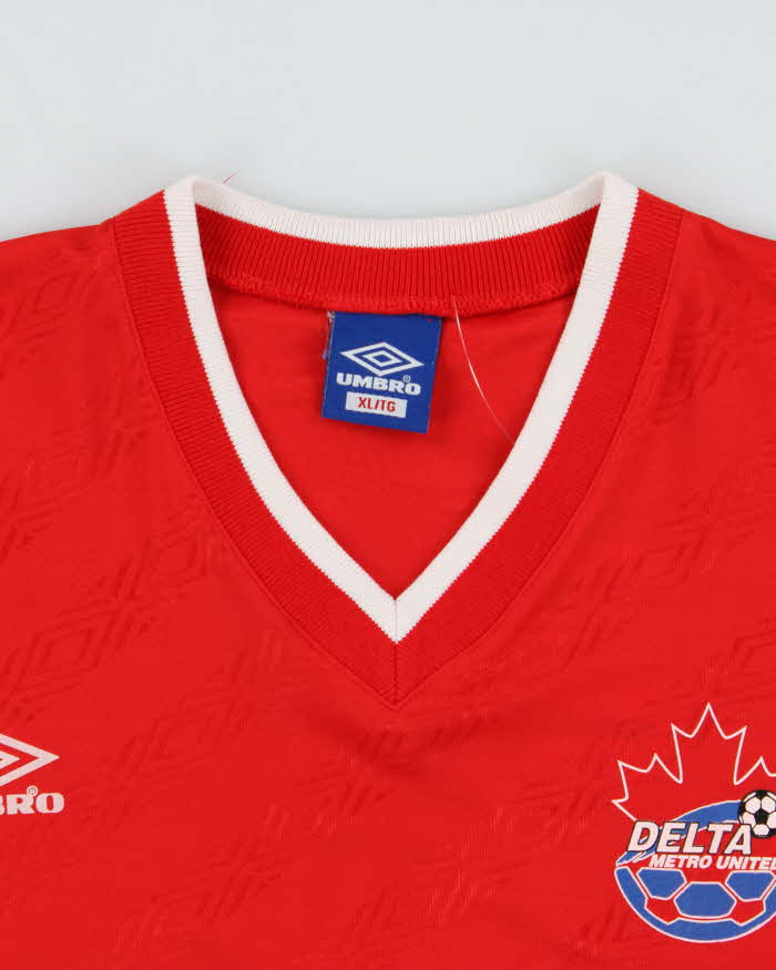 Vintage 2002 Y2K Umbro Delta Metro United Canadian Football Shirt - XL