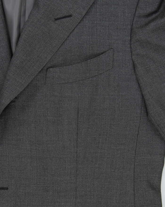 2022 Tom Ford Charcoal Woven Wool Pointed Lapel Single Breasted Relaxed Straight Leg Two-Piece Suit - XL