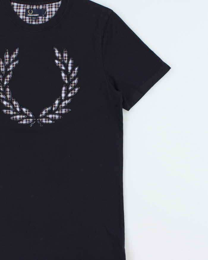 Vintage Fred Perry Embroidered Tartan Laurel Wreath Crewneck T-Shirt - S