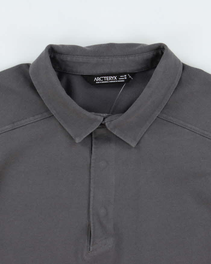Vintage Arc'teryx Slate Grey 'Captive' Long Sleeve Polo Shirt - M