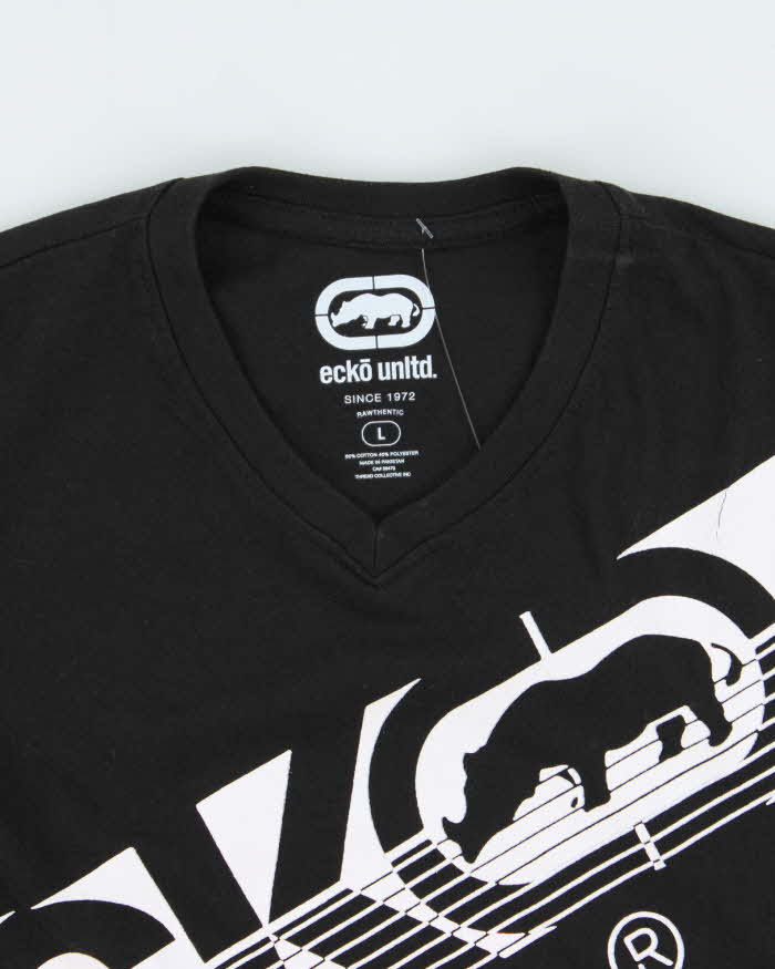 Vintage Y2K 00s Ecko UNTLD Heavyweight V-Neck T-Shirt - L