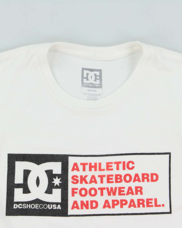 Vintage Y2K 00s DC Shoe Co. USA Heavyweight Crewneck T-Shirt - S