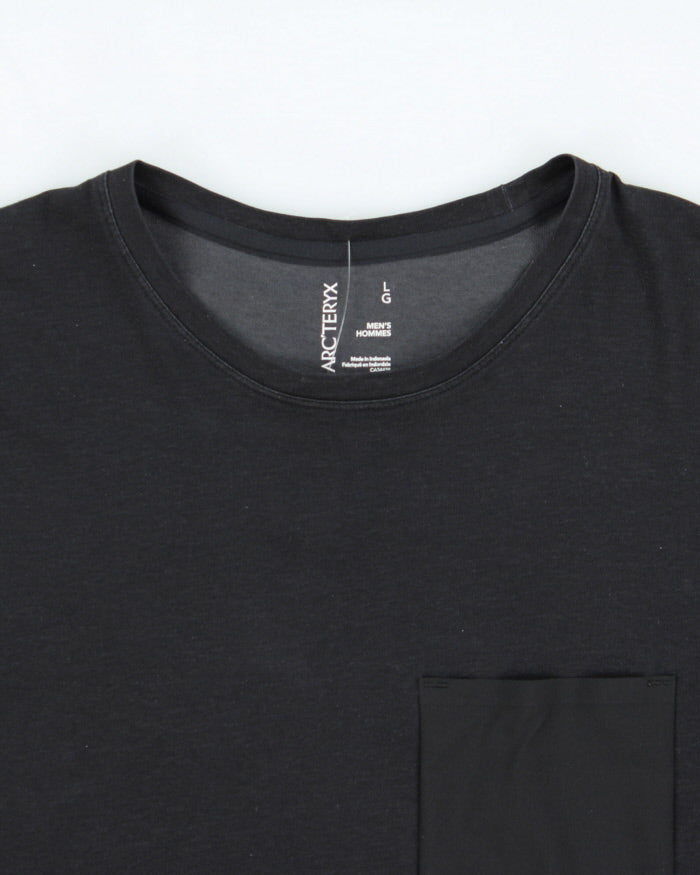 Arc'teryx Eris Lightweight Technical Crewneck Pocket T-Shirt - L