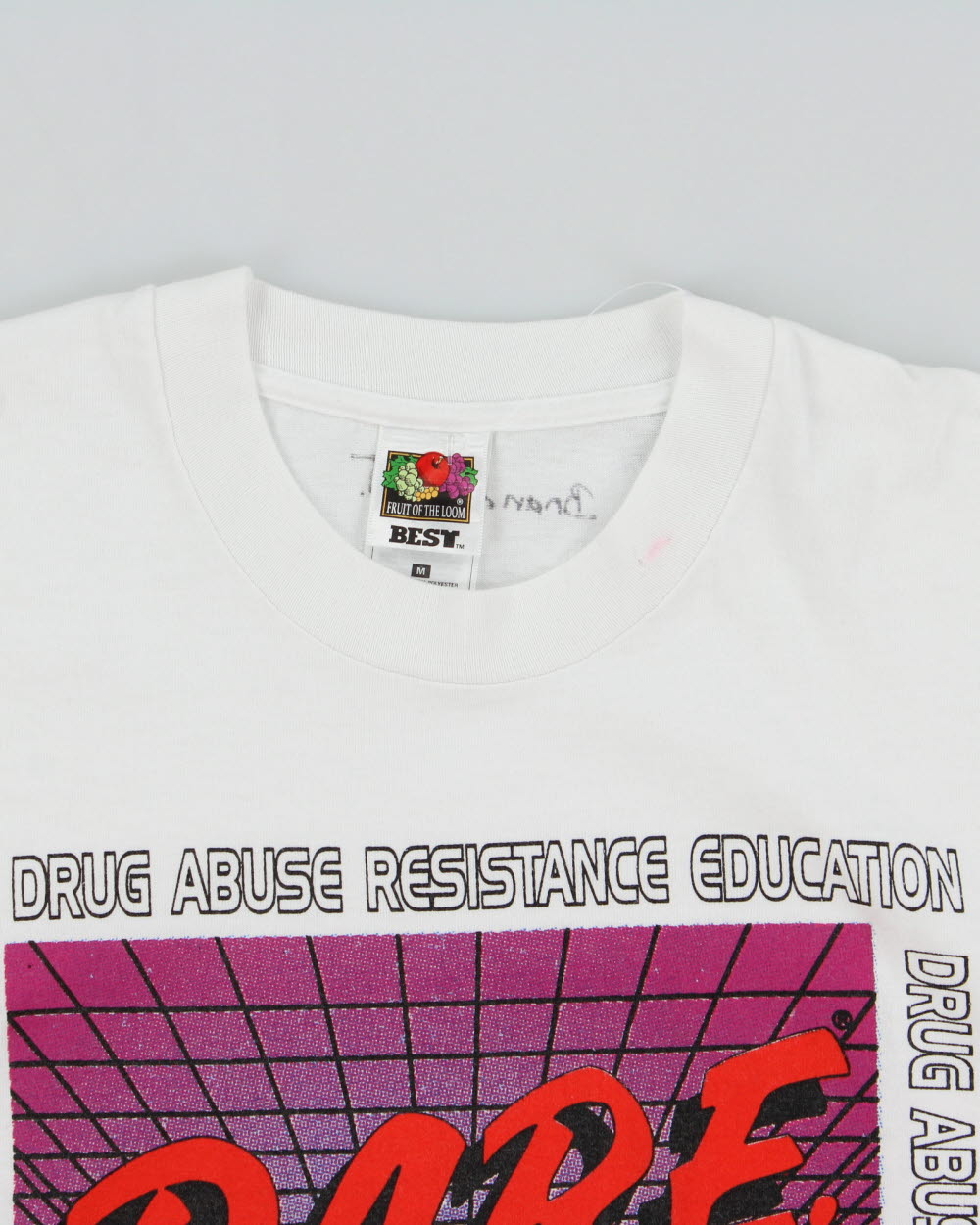 Vintage 1996 D.A.R.E To Resist Drugs &amp; Violence Heavyweight FOTL Best Crewneck T-Shirt - M