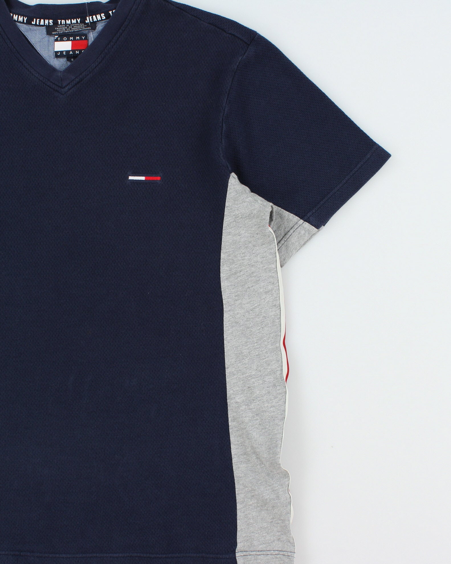 Vintage 2002 Y2K Tommy Jeans Heavyweight Tape V-Neck Waffle T-Shirt - S
