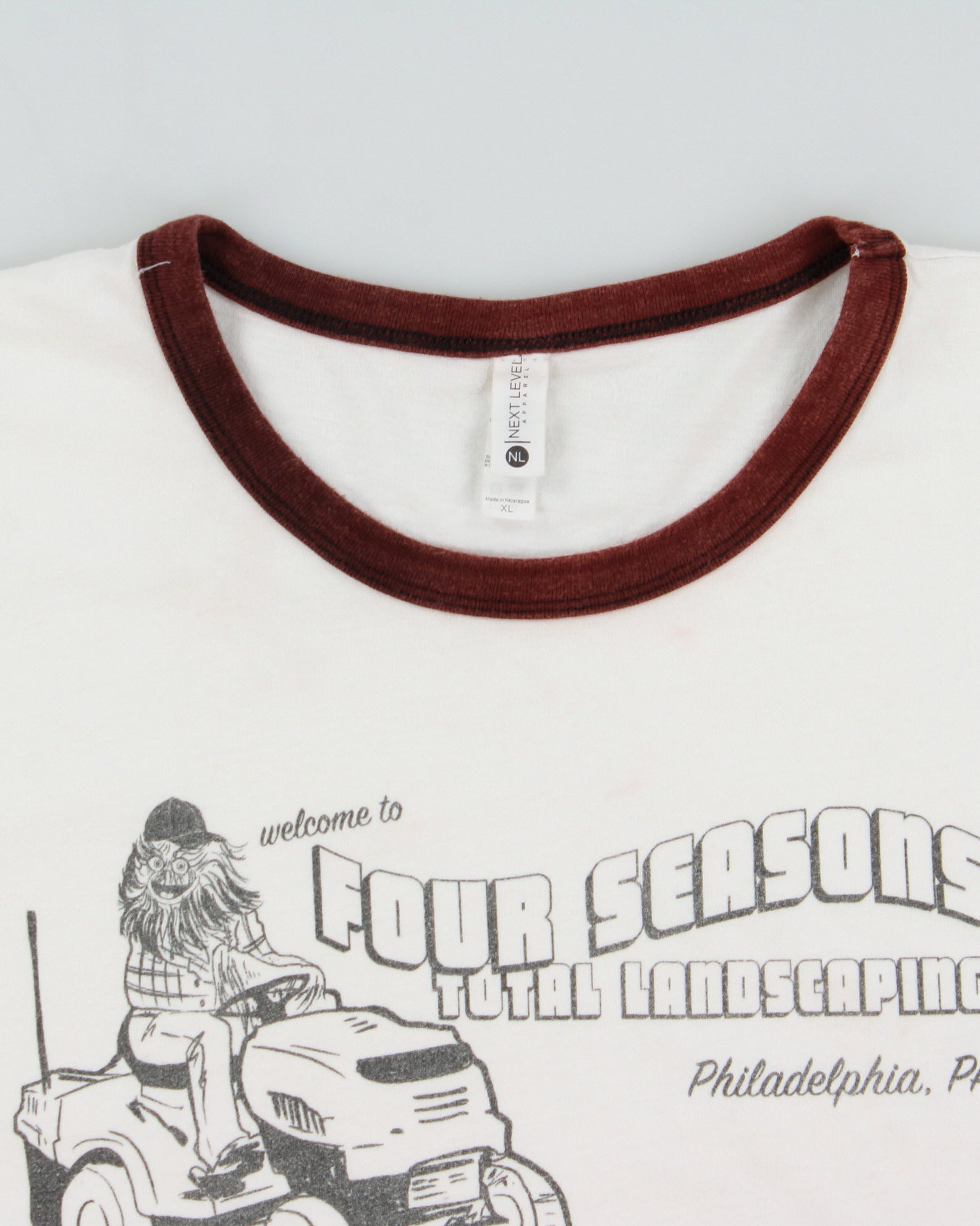 Vintage Y2K 00s Four Seasons Philadelphia Heavyweight Crewneck Ringer T-Shirt - XL
