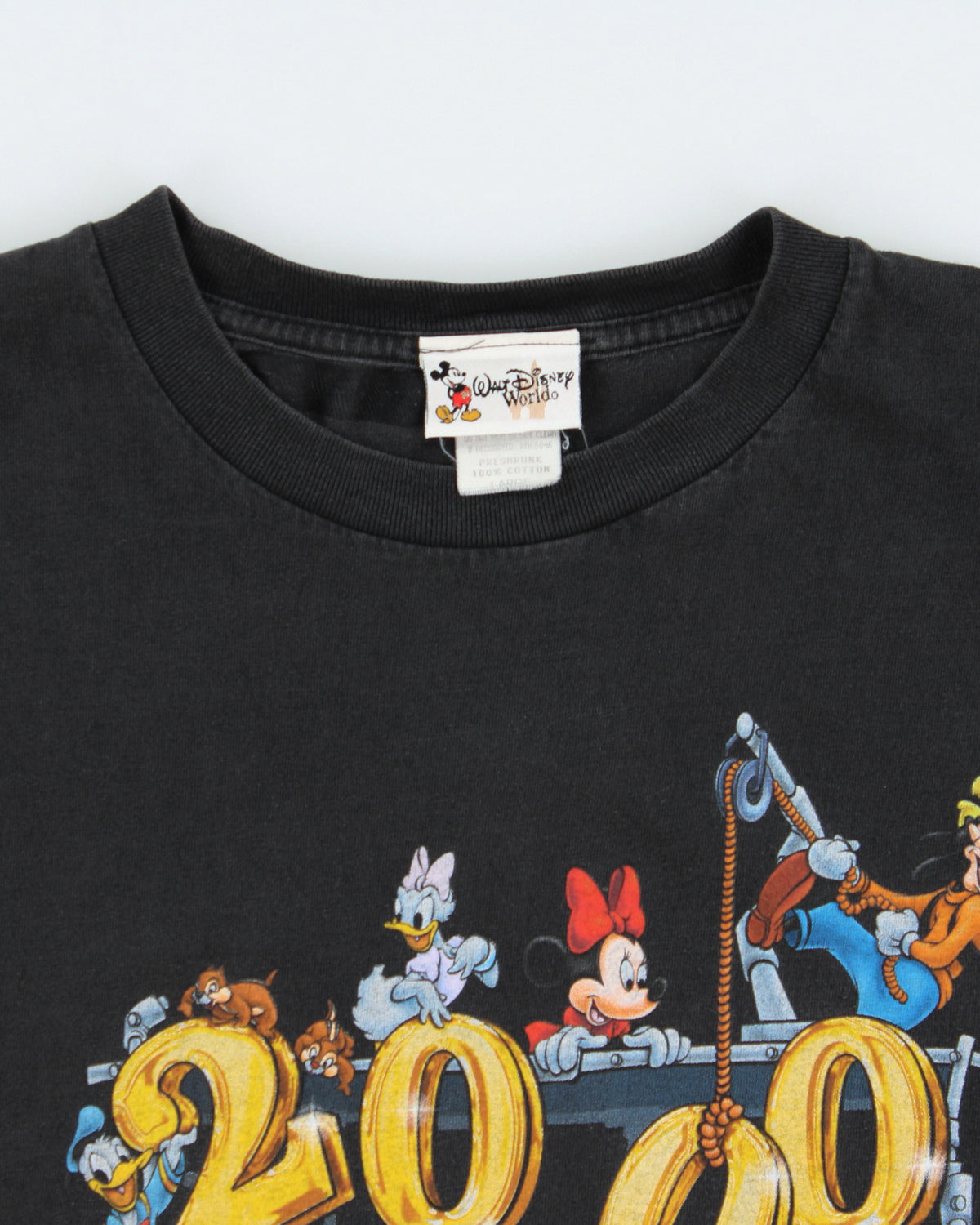Vintage 2000 Disney Heavyweight Millennium Walt Disney World Crewneck T-Shirt - L