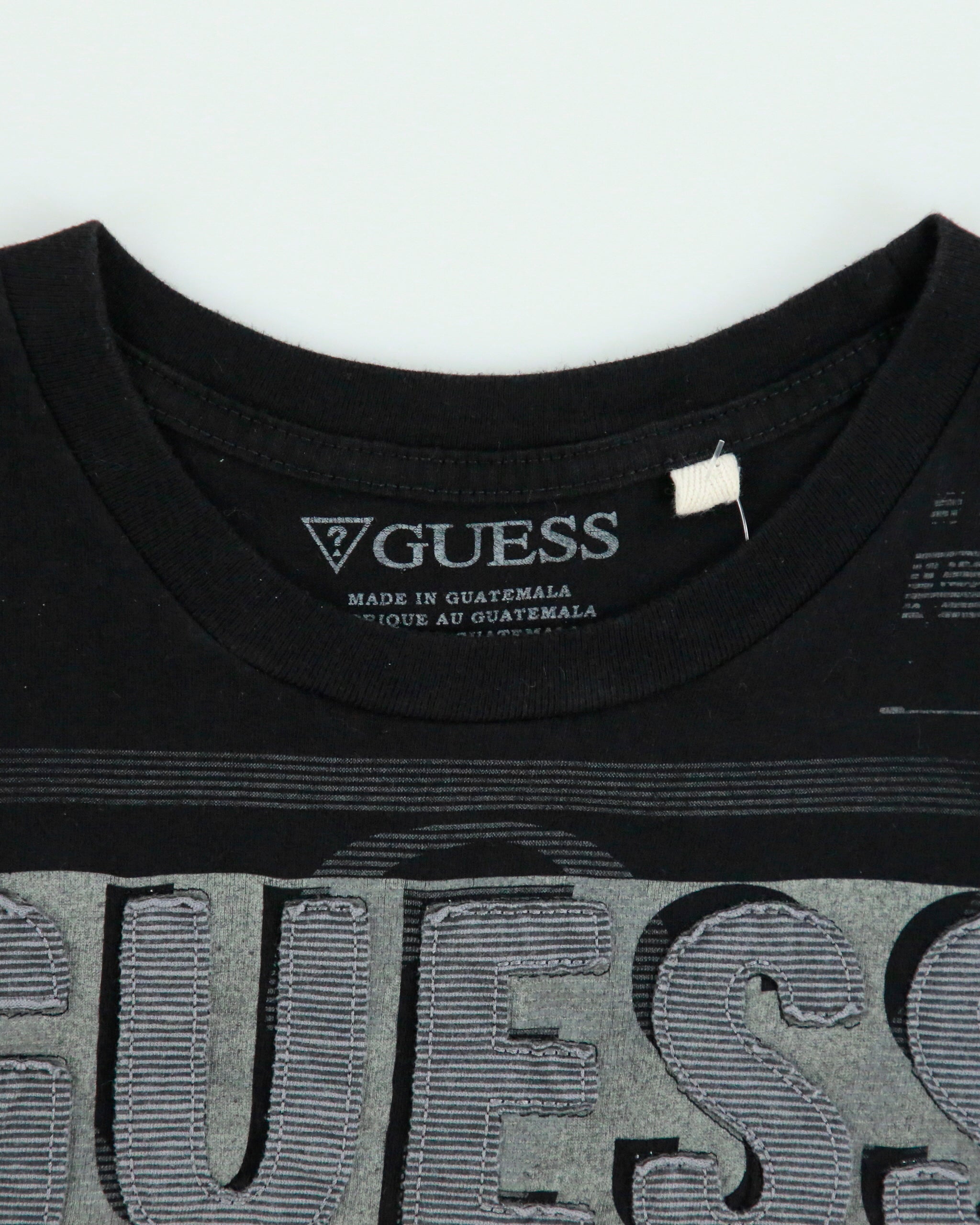 Vintage Y2K 00s Guess Jeans Patch Embroidered Crewneck T-Shirt - L