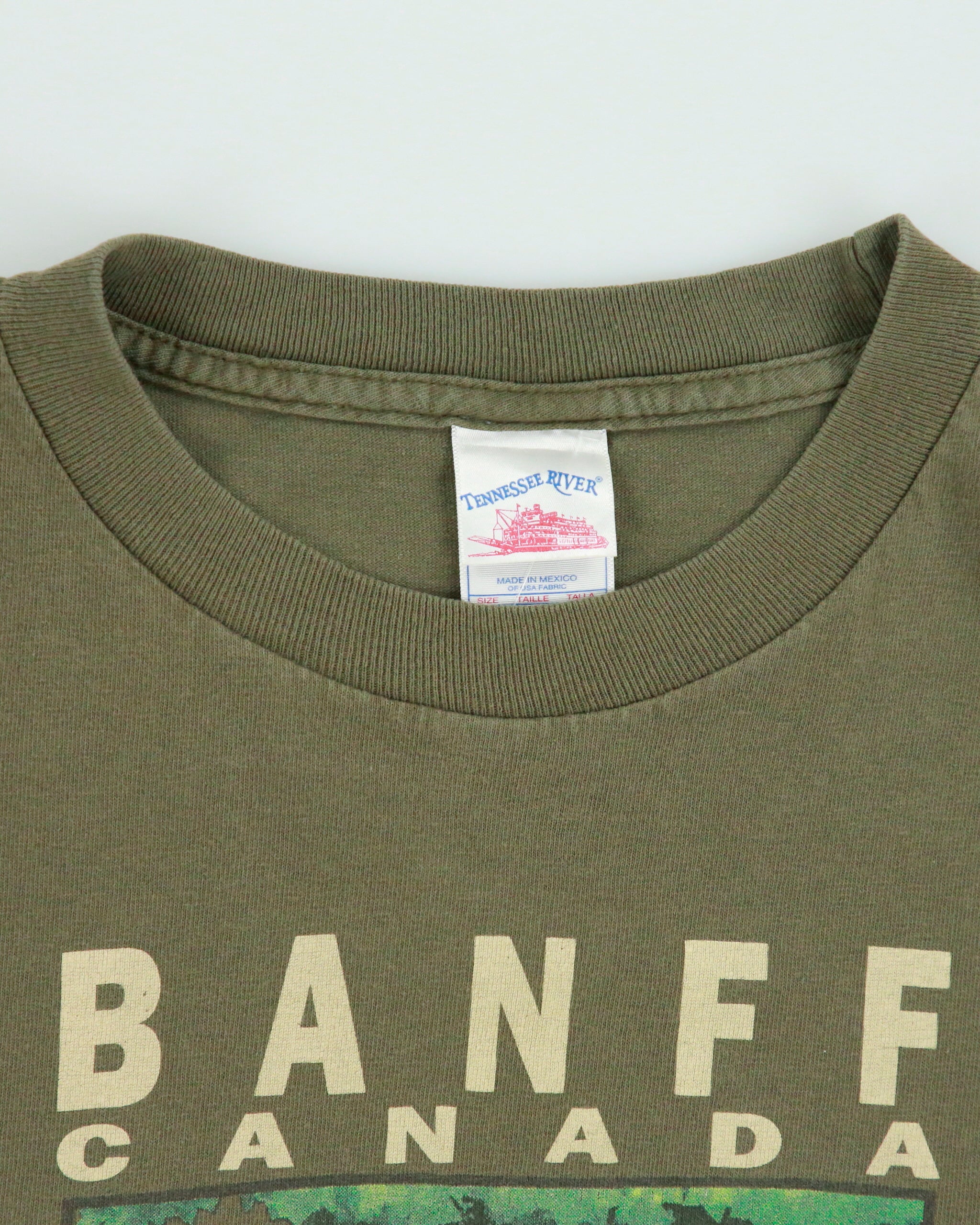 Vintage Y2K 00s Banff Canada Khaki Beware Of Bears Novelty Crewneck T-Shirt - S
