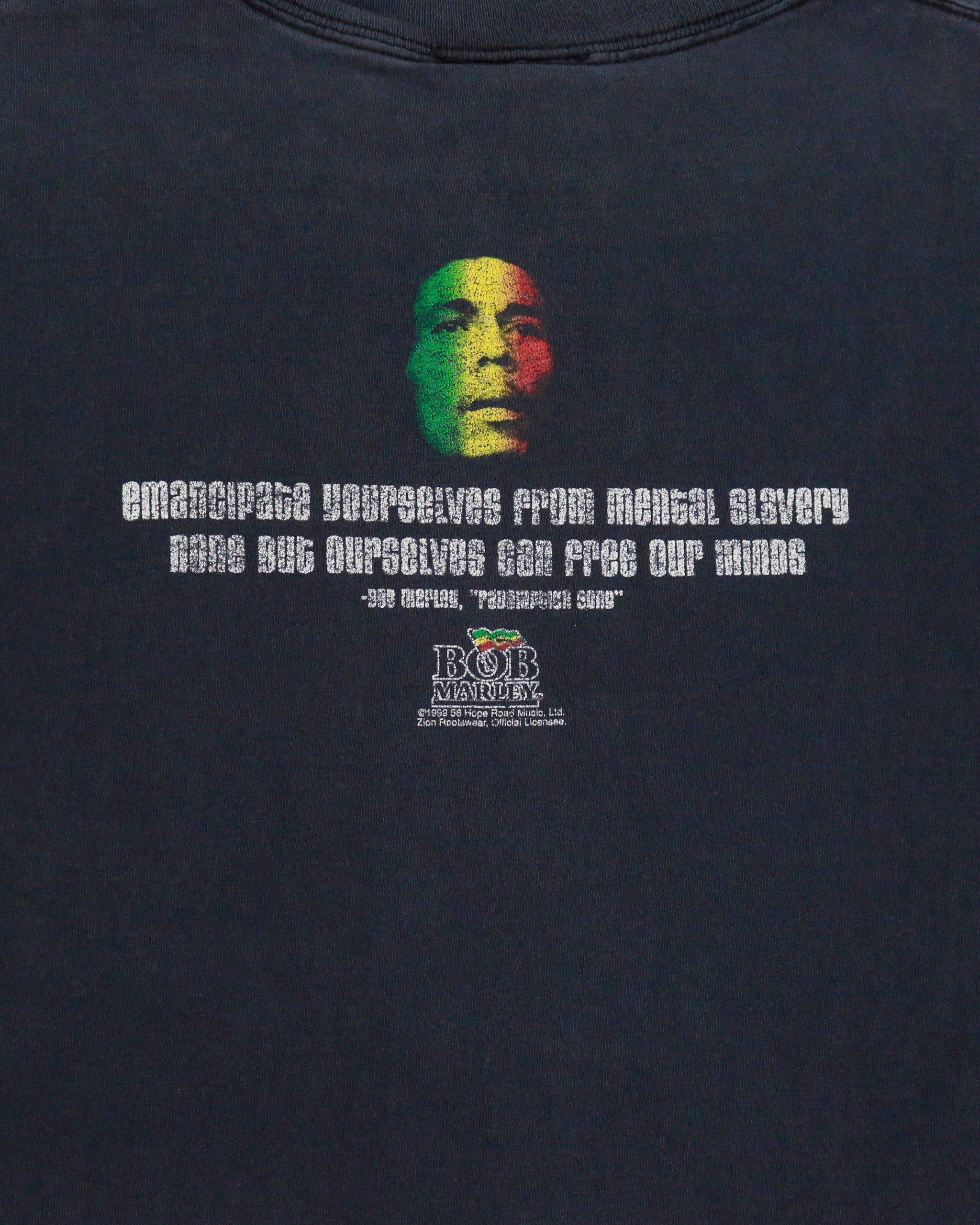 Vintage 2004 Zion Rootswear Heavyweight Bob Marley Jamaica Made In USA Crewneck T-Shirt - M