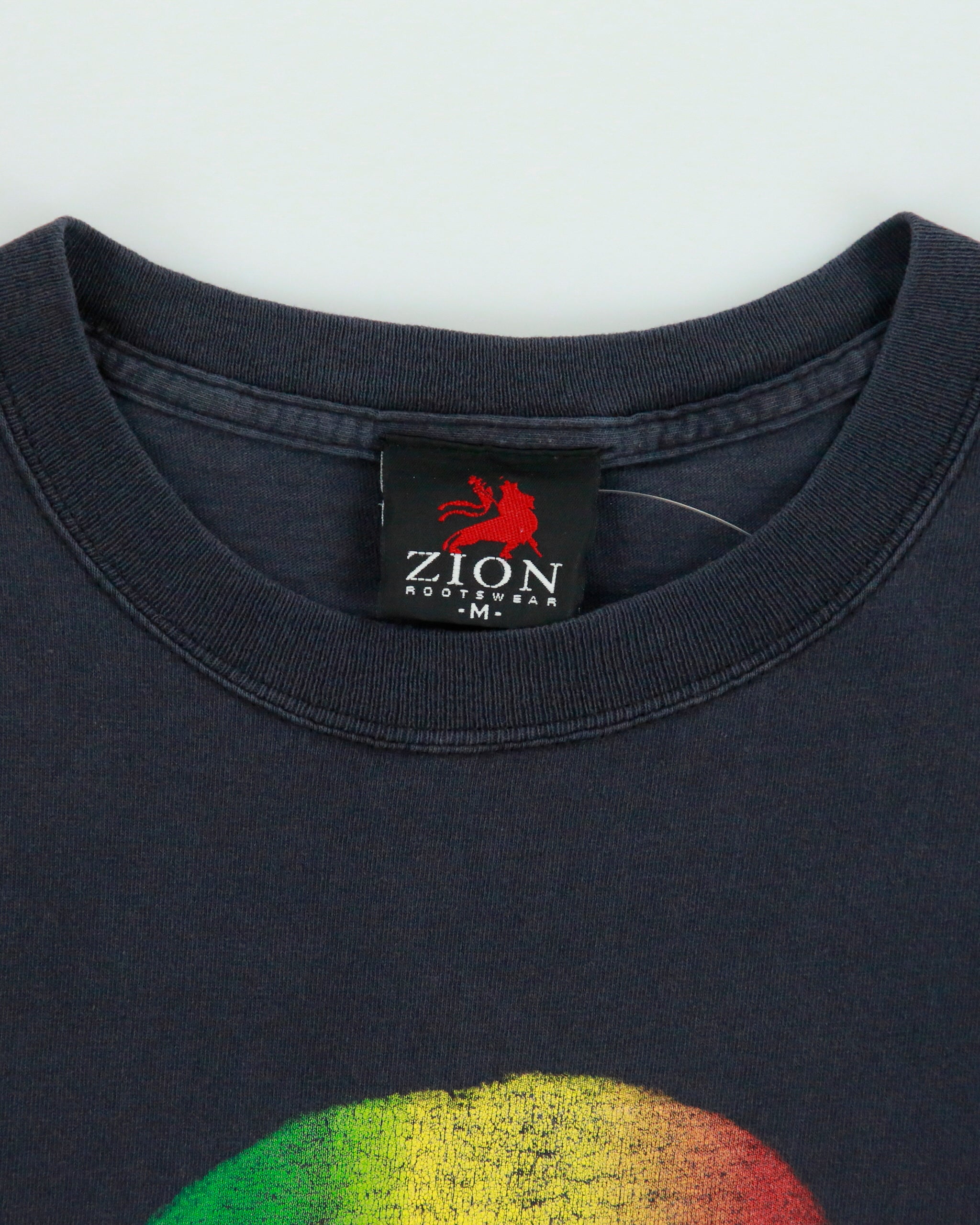 Vintage 2004 Zion Rootswear Heavyweight Bob Marley Jamaica Made In USA Crewneck T-Shirt - M