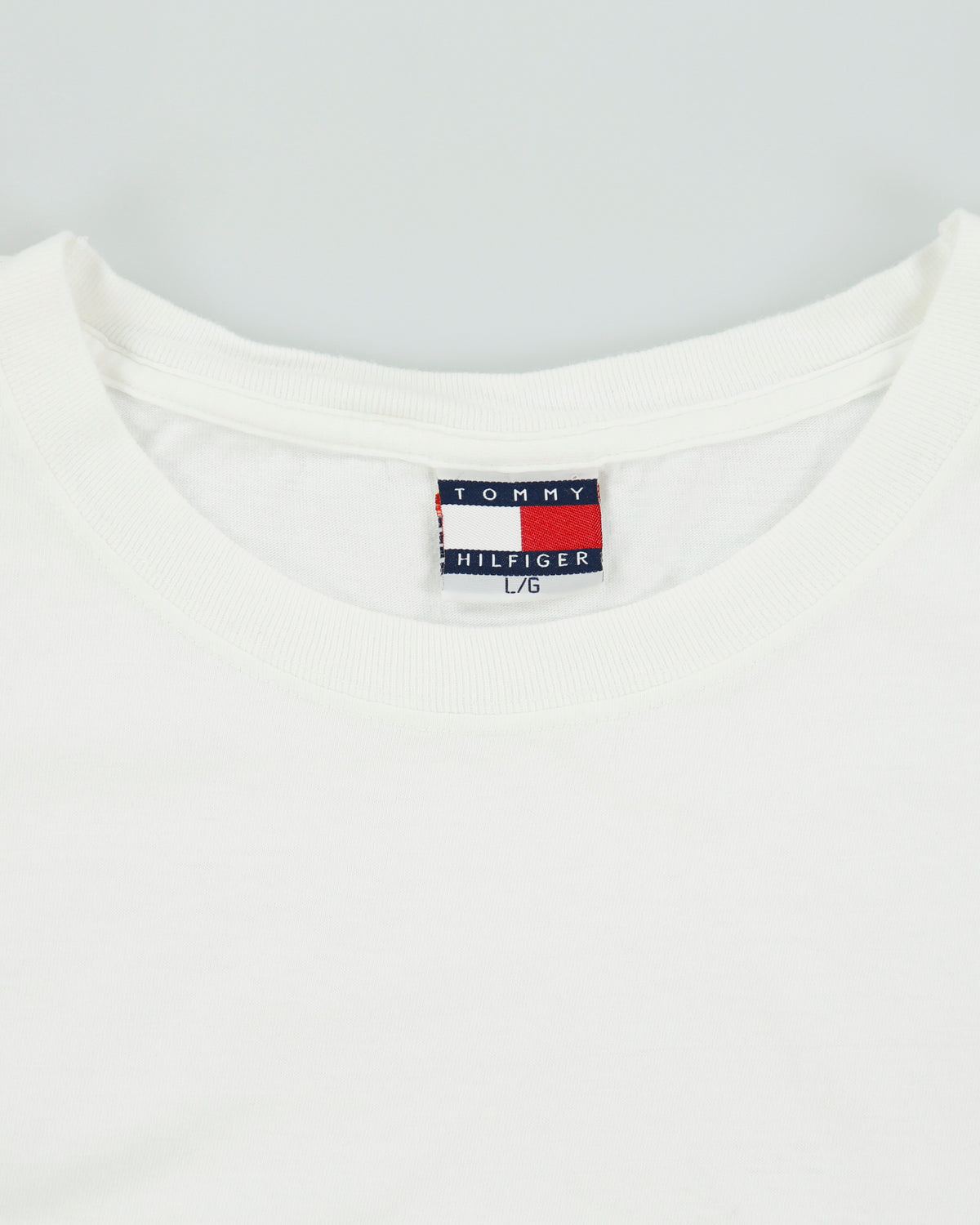 Vintage 1990s Tommy Hilfiger Heavyweight Crest Embroidered Made In America Crewneck T-Shirt - L