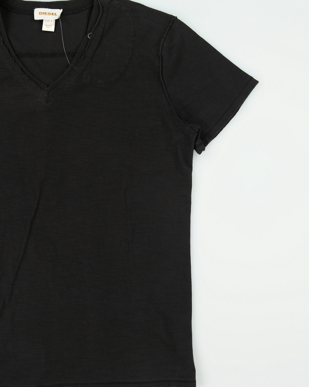 Vintage Y2K 00s Diesel Heavyweight Raw Hem Patch Pocket V-Neck T-Shirt - L