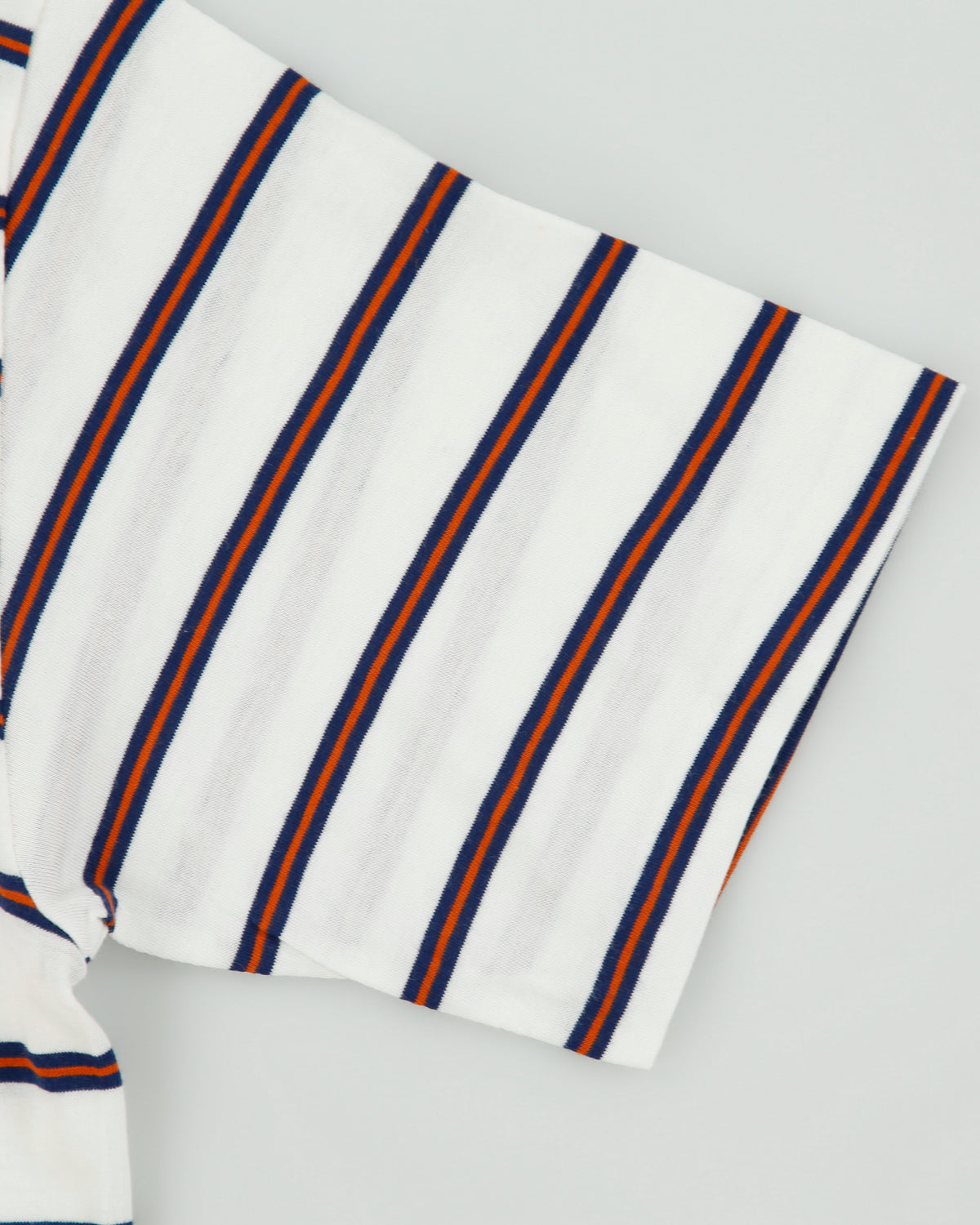 DS Vintage 1990' Levi's Red Batwing Made In Italy Striped Single Stitch Crewneck T-Shirt - L