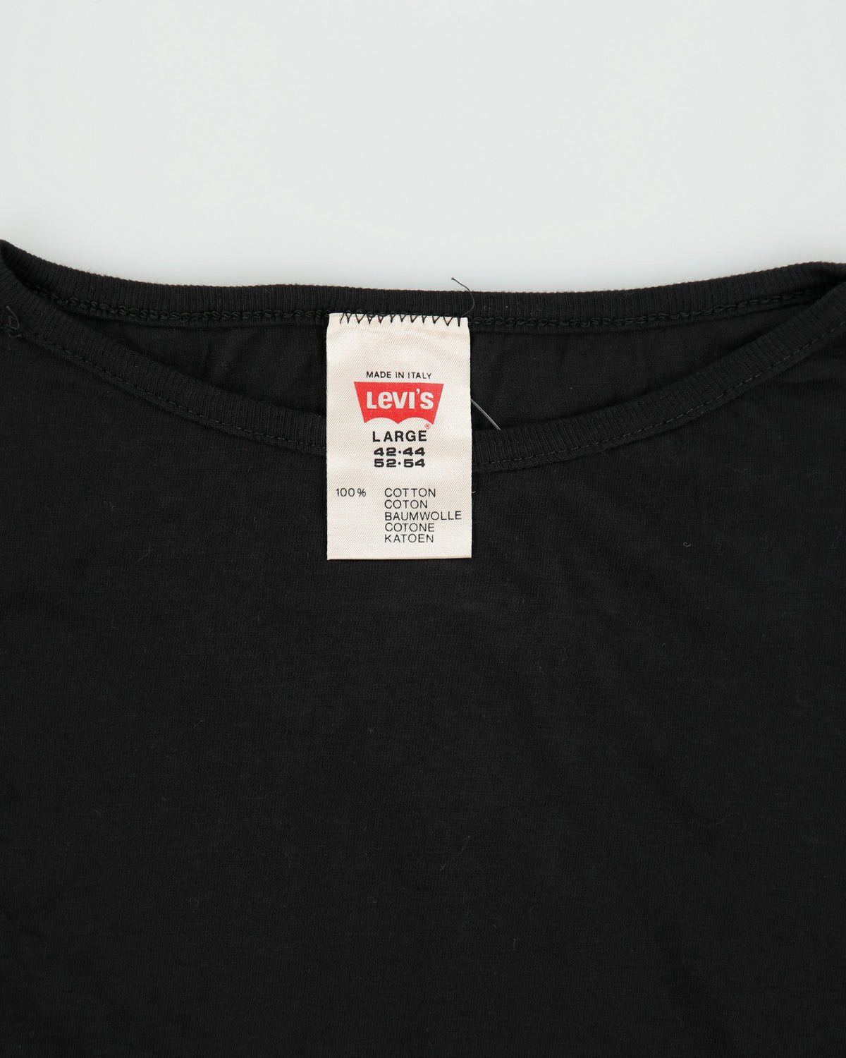 DS Vintage 1990' Levi's Red Batwing Made In Italy Striped Single Stitch Crewneck T-Shirt - L