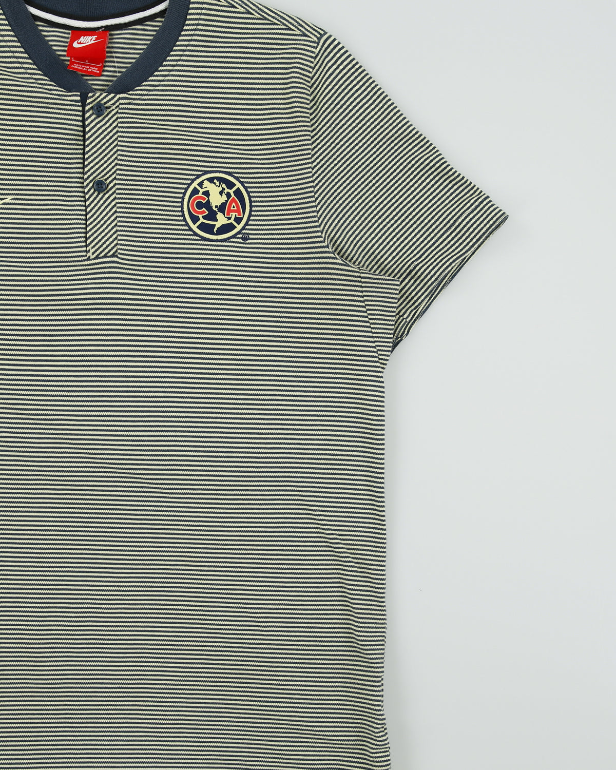 2017-18 Nike Club America FC Heavyweight Striped Crewneck Henley Football T-Shirt - L