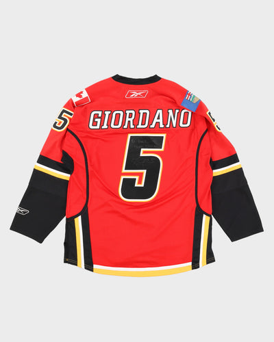 NHL Mark Giordano #5 Calgary Flames Jersey Signed - XL