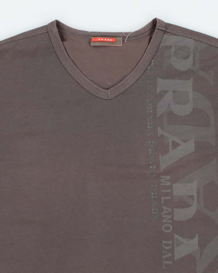90s Vintage Men's Prada Sport Brown Logo T shirt - XL – Rokit