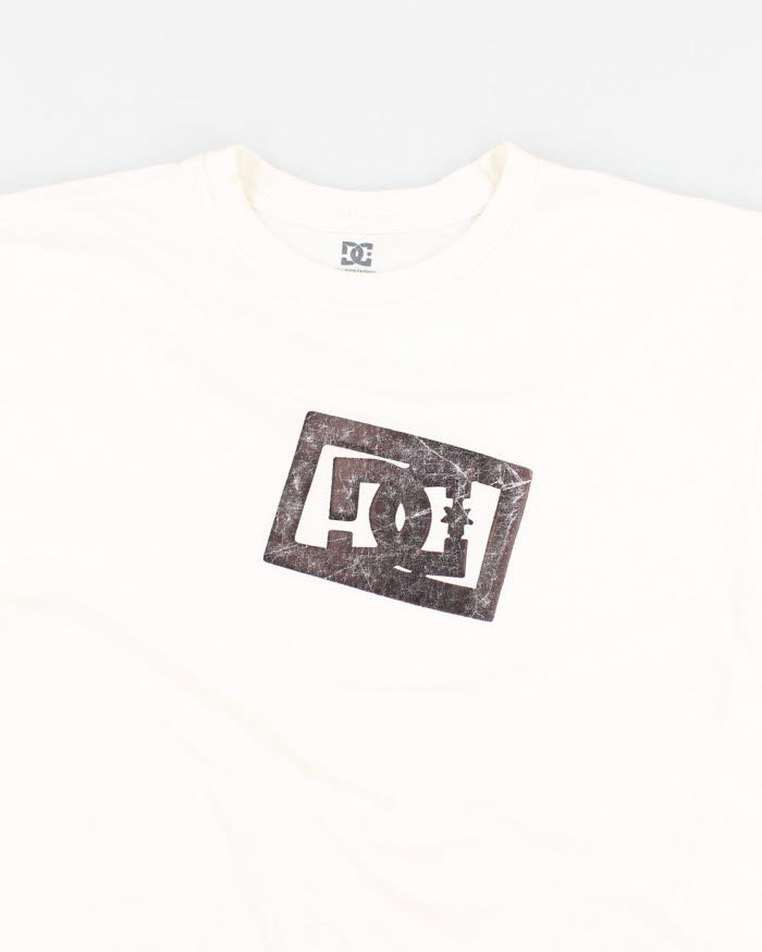 Y2K 00s DC White Logo T-Shirt - L