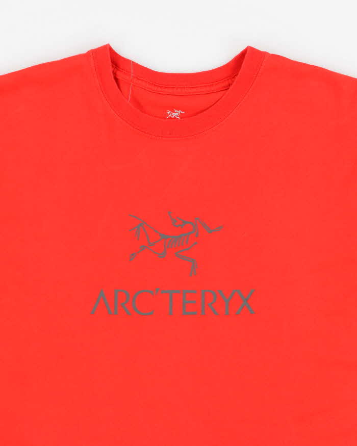 Arc'teryx Men's Red T-shirt - L