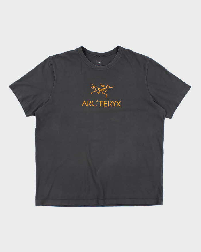 Vintage Arc'teryx Centre Logo T-Shirt - XL