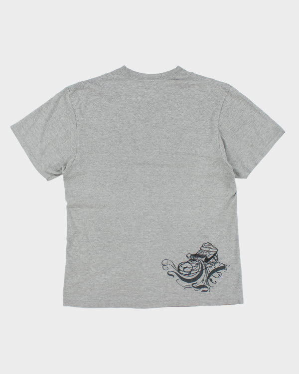 Vintage Y2K Nike Tribal Logo T-Shirt - L – Rokit