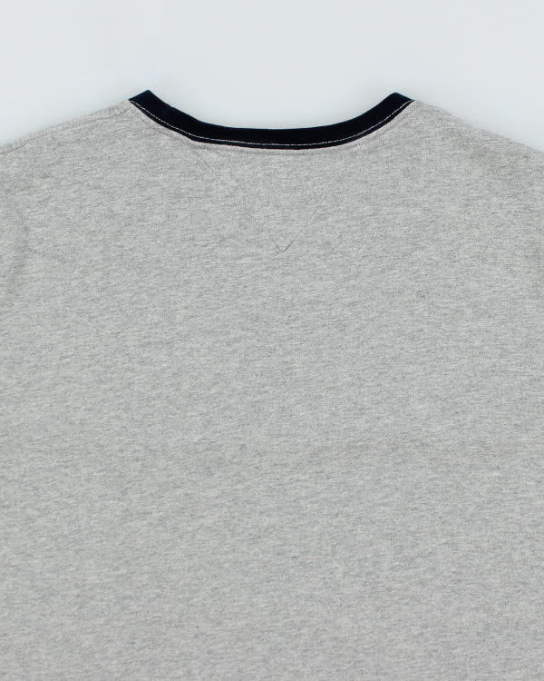Tommy Hilfiger Grey T-shirt - L