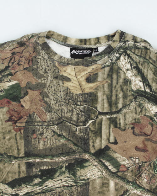 Vintage 2000's Real Tree Camouflage Long-sleeved T-Shirt - L