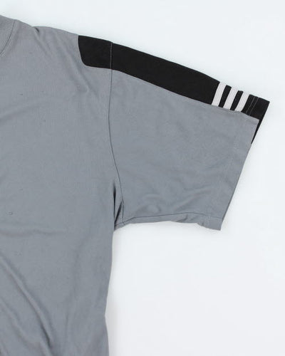 Vintage 2000's Adidas Lightweight Sports T-Shirt - L