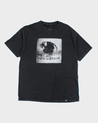 Vintage 2000's Gothic Graphic T-Shirt - L