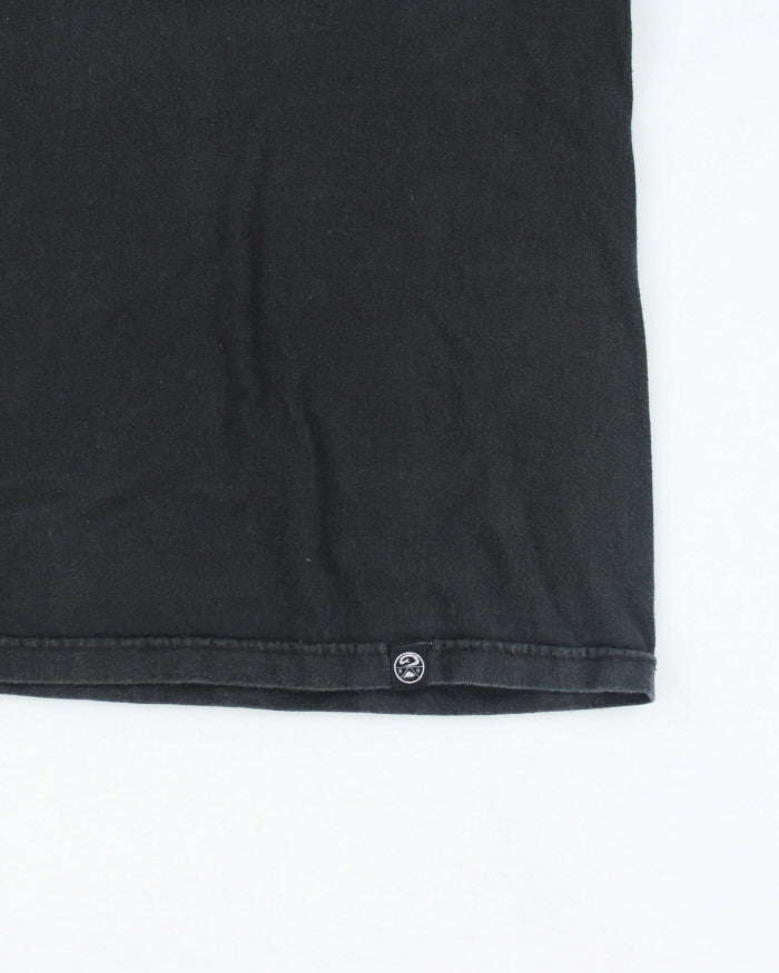 Vintage 2000's Gothic Graphic T-Shirt - L