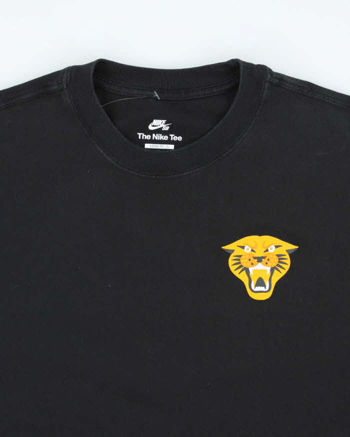Vintage Nike SB Skateboarding Tiger Graphic T-Shirt - L