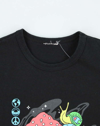 Vintage 2000's Champion Shrooms Graphic T-Shirt - M