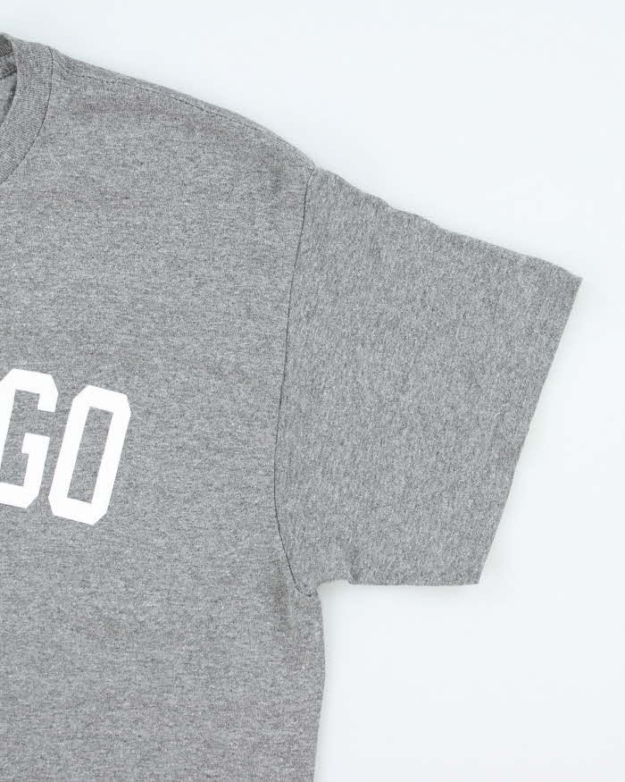 Vintage 2000's Chicago Souvenir Spell Out T-Shirt - L